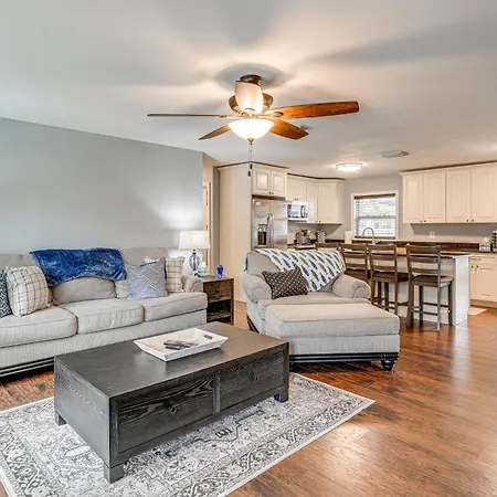 Avon Park Home With Private Hot Tub And Sunroom!